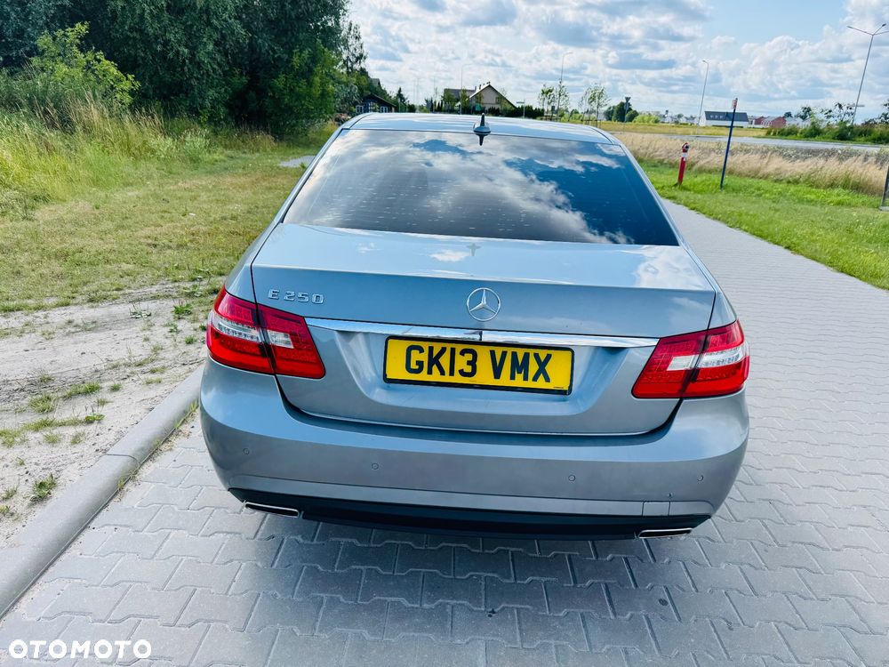 Mercedes-Benz Klasa E 250 CDI DPF BlueEFFICIENCY 7G-TRONIC - 4
