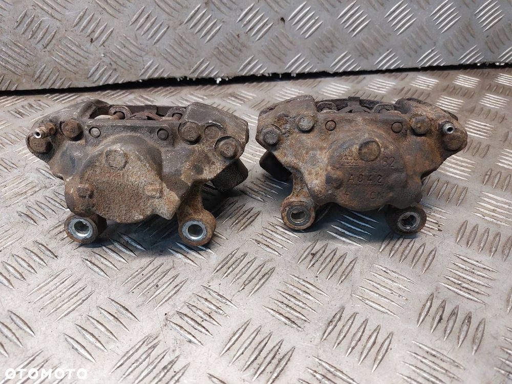 TARCZE HAMULCOWE TYŁ + KLOCKI + ZACISKI VOLVO V70 I - 3