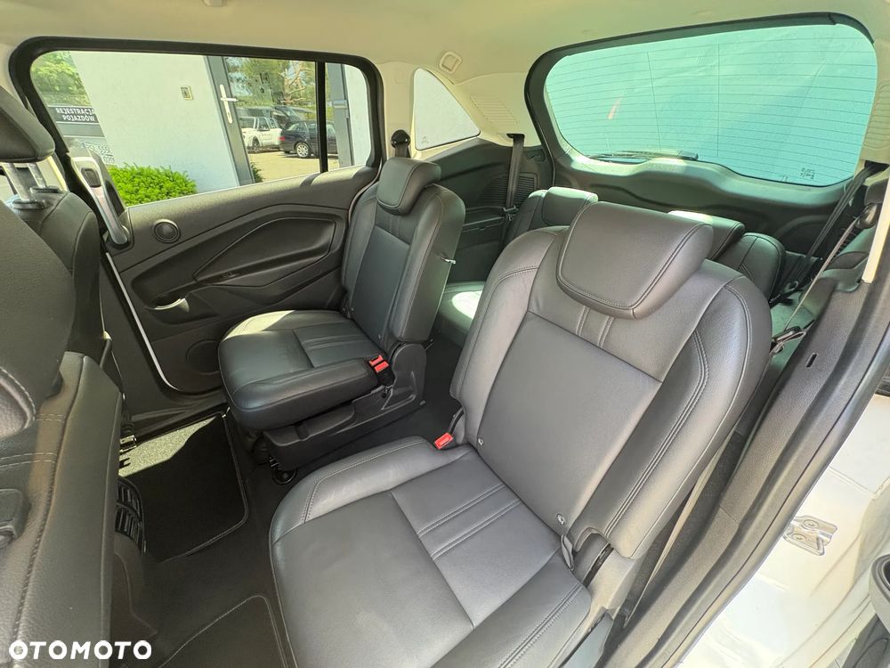 Ford Grand C-MAX - 8