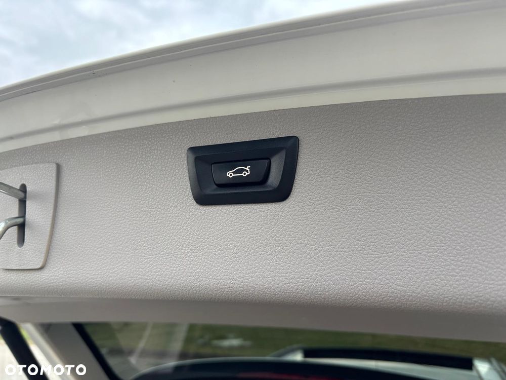 BMW Seria 3 318d Blue Performance Sport Line - 20