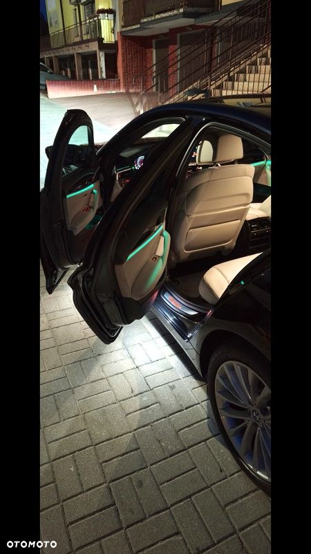 BMW Seria 5 520d xDrive Luxury Line - 17