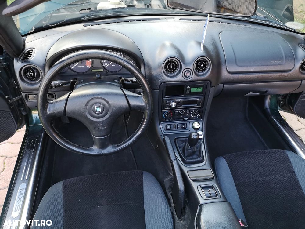 Mazda MX-5 1.6i 16V - 22