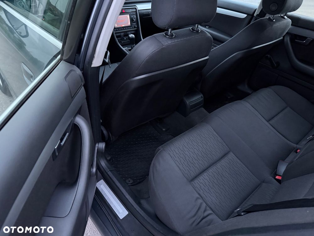 Audi A4 Avant - 10