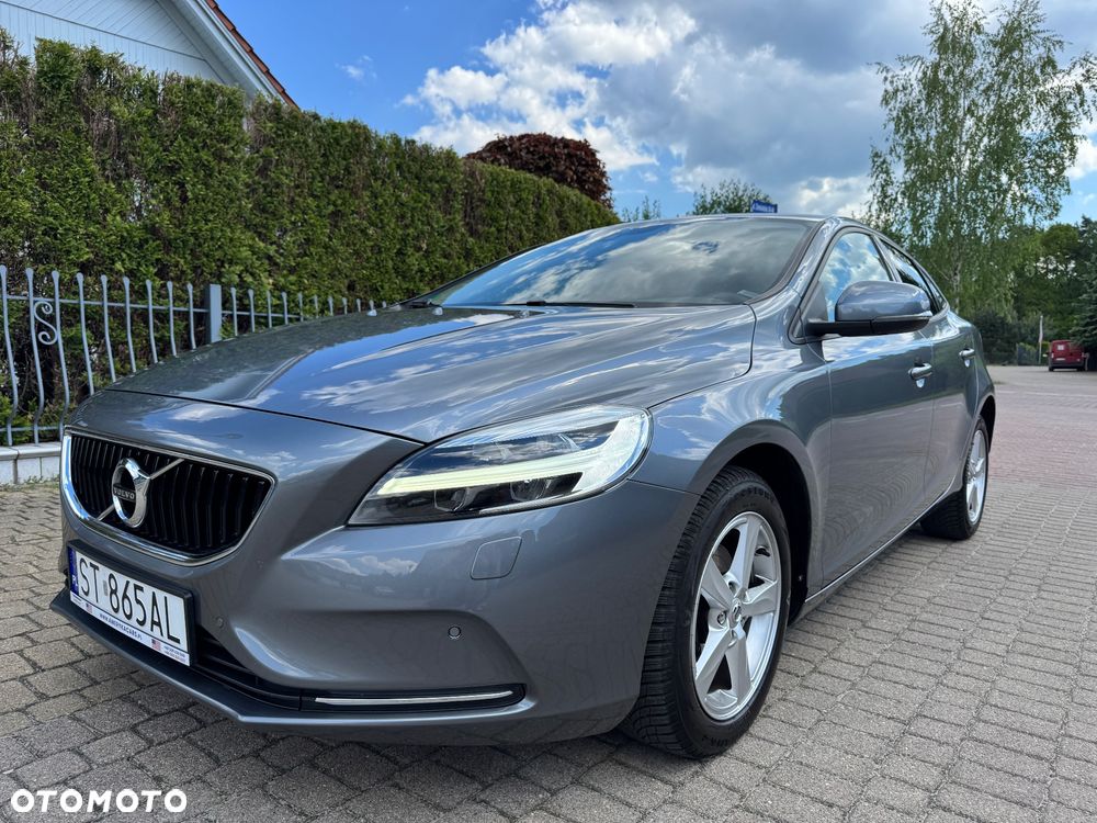 Volvo V40 - 2