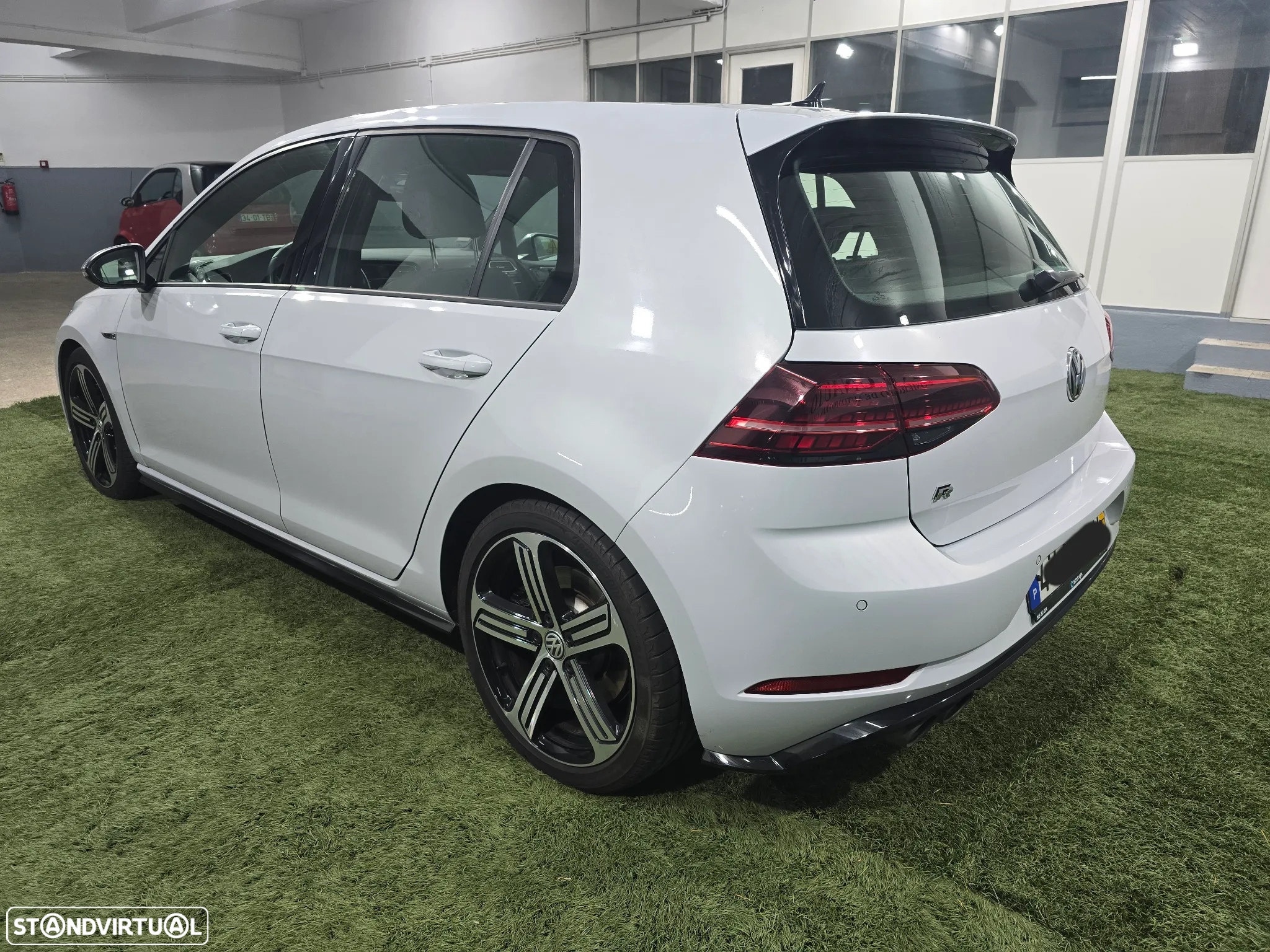 VW Golf 2.0 TSI R DSG - 6