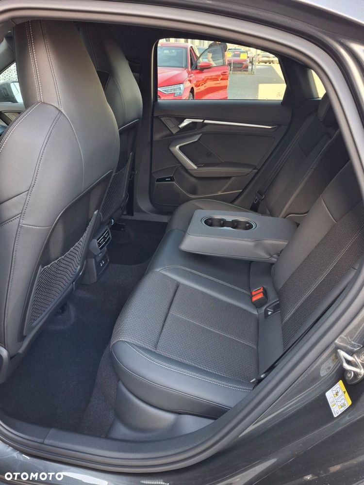 Audi A3 Limousine - 14