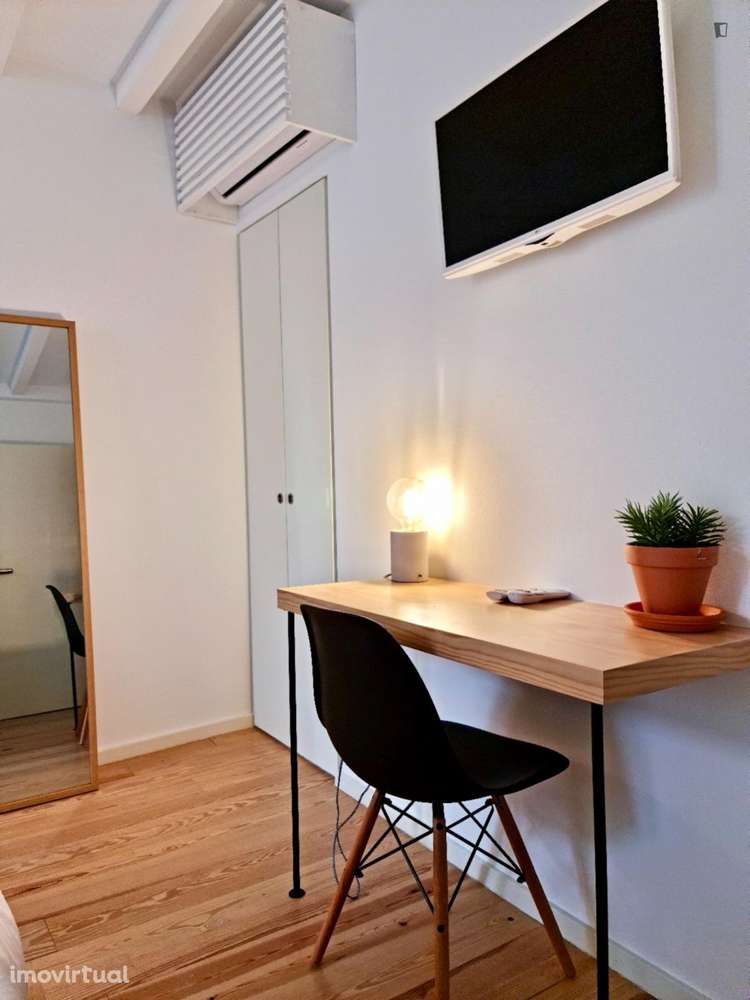 Estúdio - localizado em Alta Universitária Coimbra - Grande imagem: 4/6
