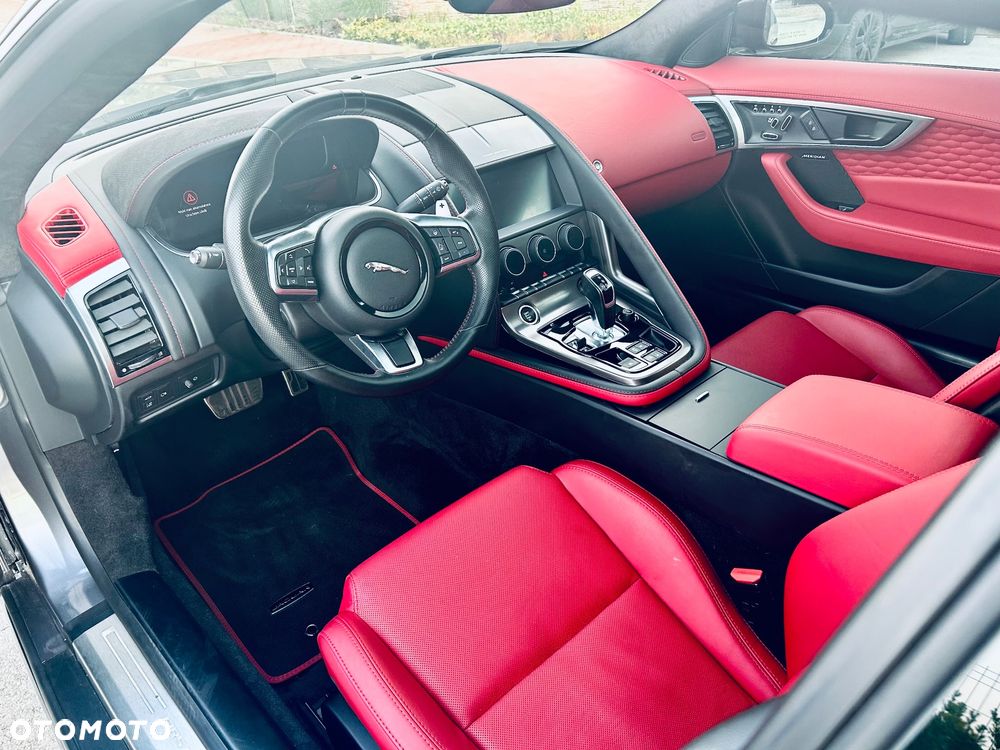 Jaguar F-Type P300 First Edition - 8