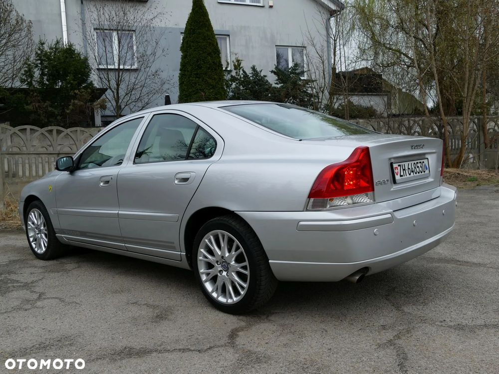 Volvo S60 2.4 Momentum - 5