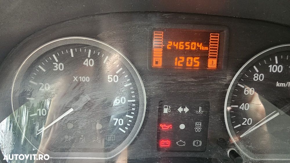 Dacia Logan 1.2 - 5
