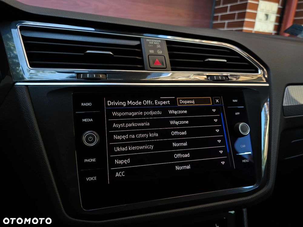 Volkswagen Tiguan 2.0 TDI SCR 4Mot Life DSG - 23