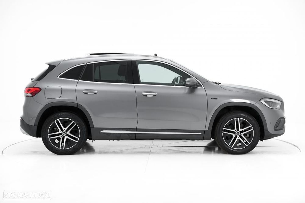 Mercedes-Benz GLA 250 e Progressive - 3