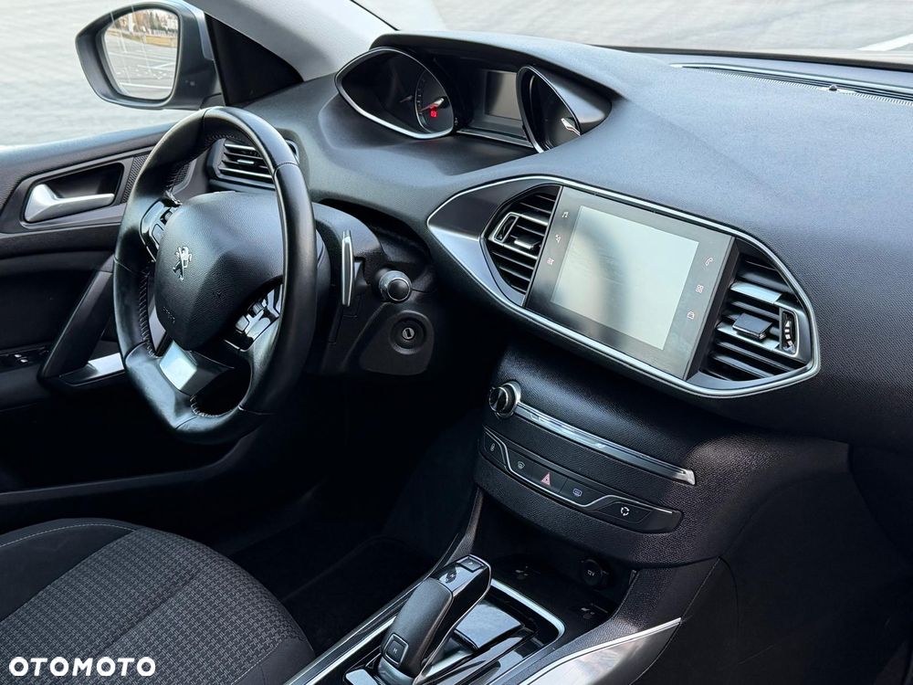 Peugeot 308 BlueHDi 130 EAT8 Stop & Start Allure - 27