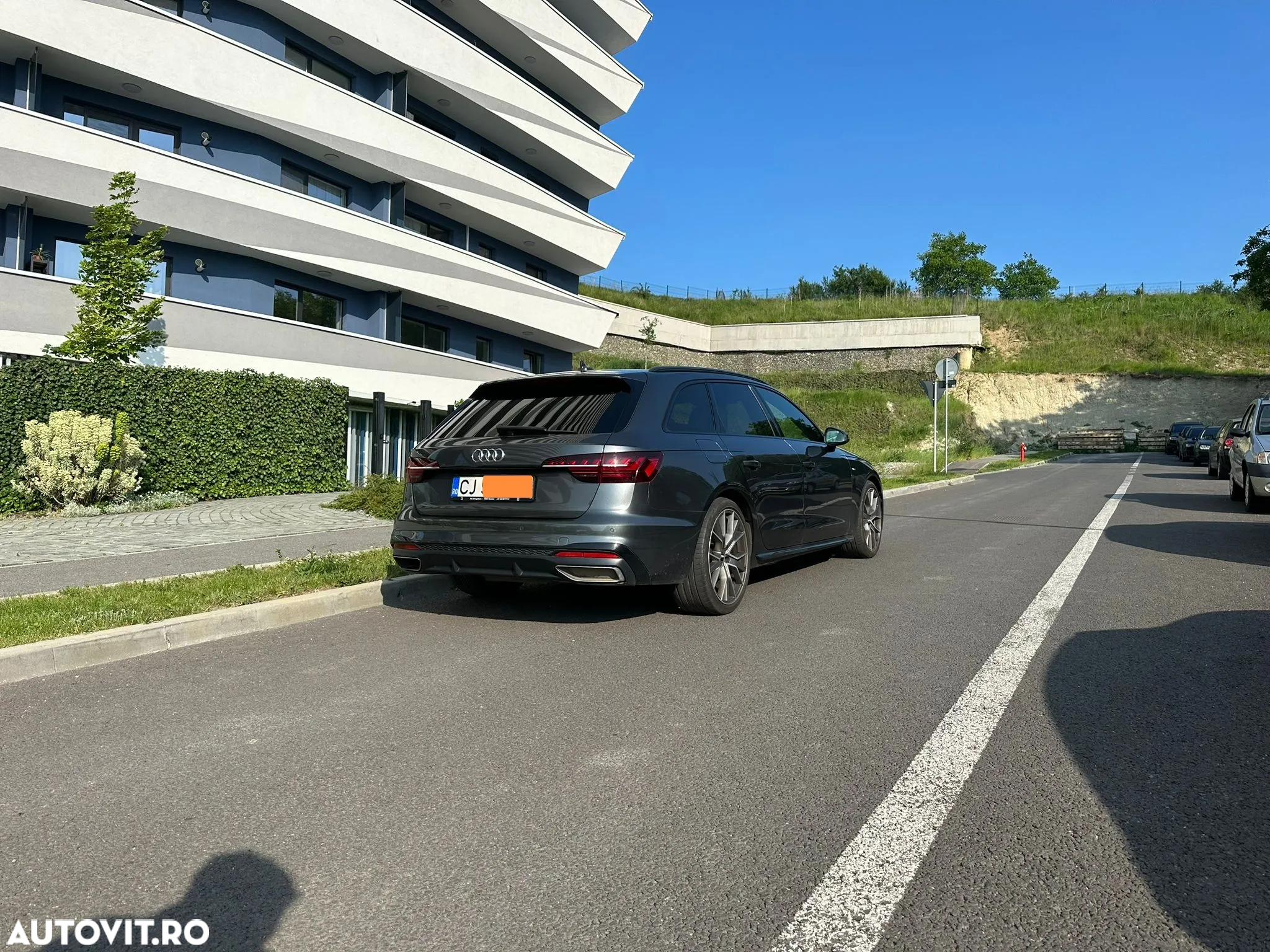 Audi A4 Avant 2.0 40 TDI S tronic S Line - 6