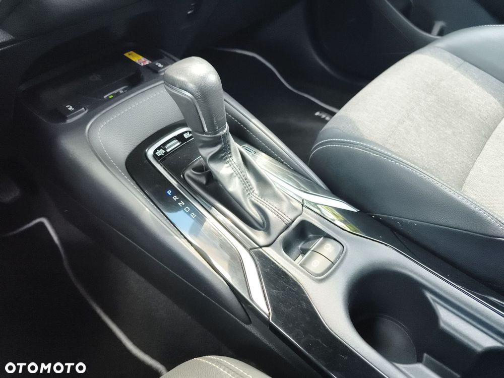 Toyota Corolla 1.8 Hybrid Style - 23