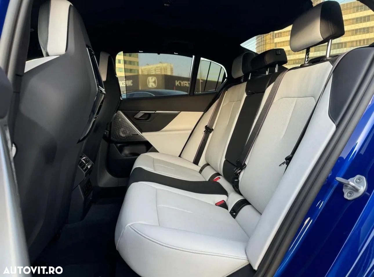 BMW M5 xDrive AT PHEV - 8