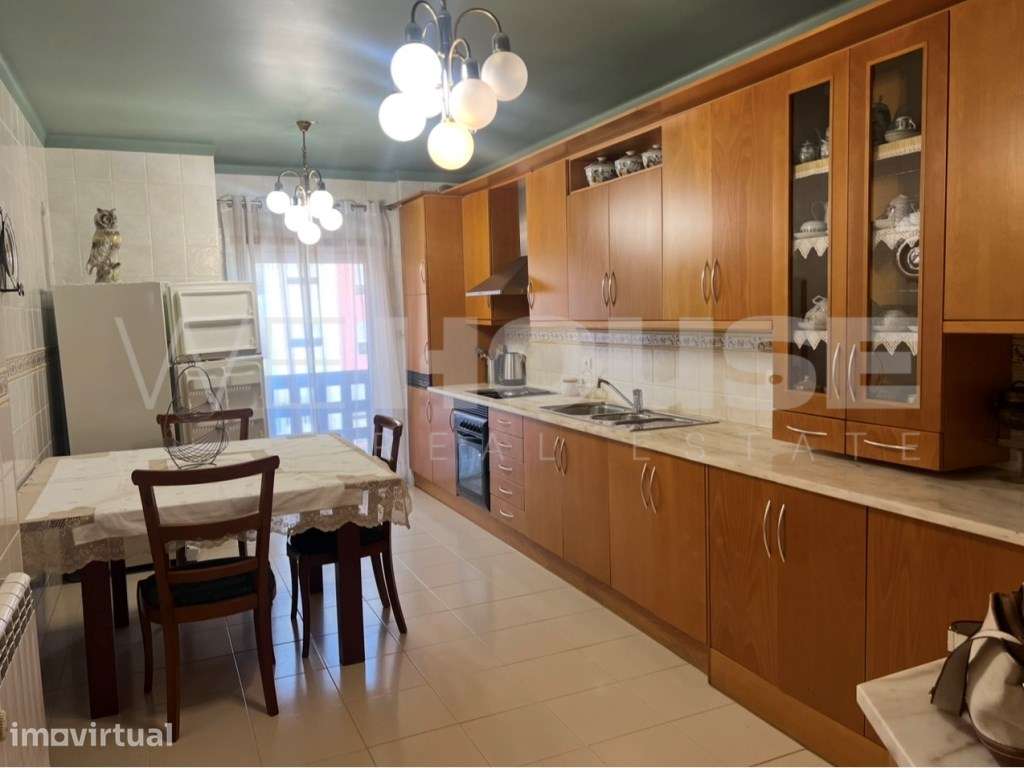 Apartamento T3 com Suíte, Aquecimento Central, Ar Condicionado elev... - Grande imagem: 5/23