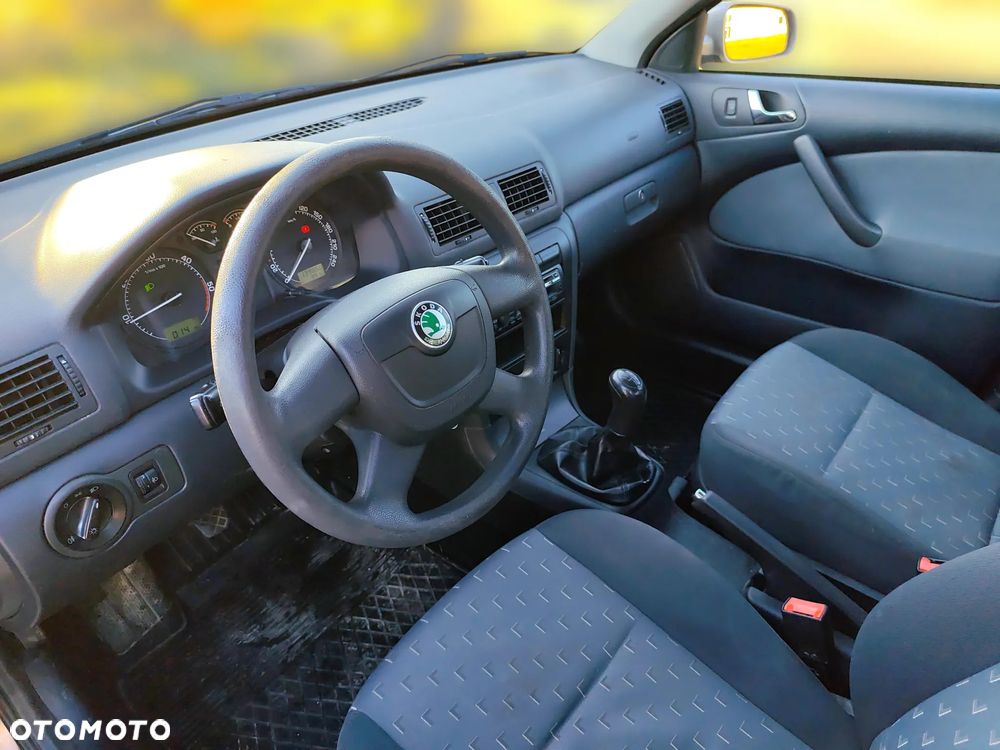 Skoda Octavia 1.9 TDI Tour Classic - 9