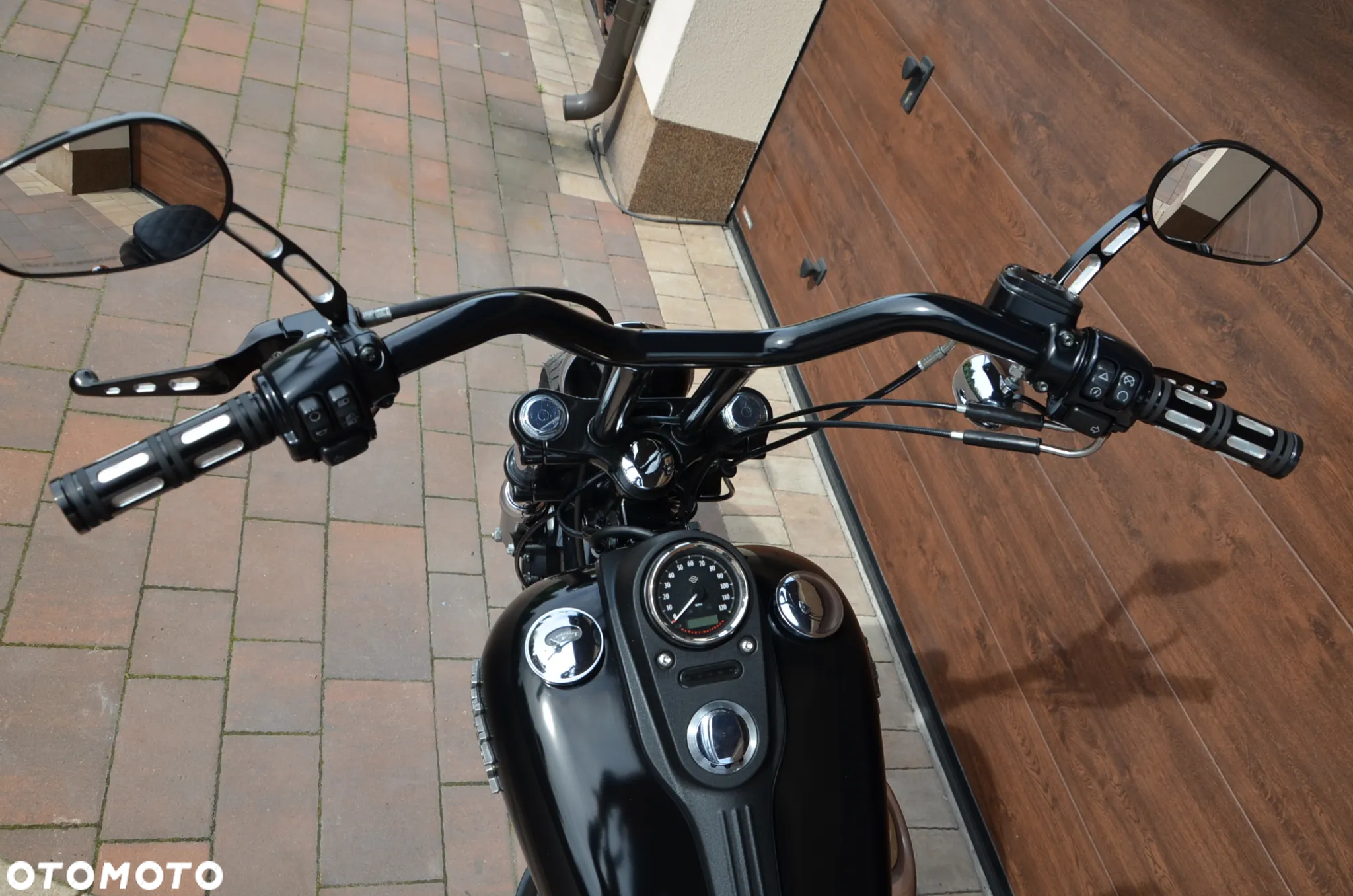 Harley-Davidson Dyna Street Bob - 18