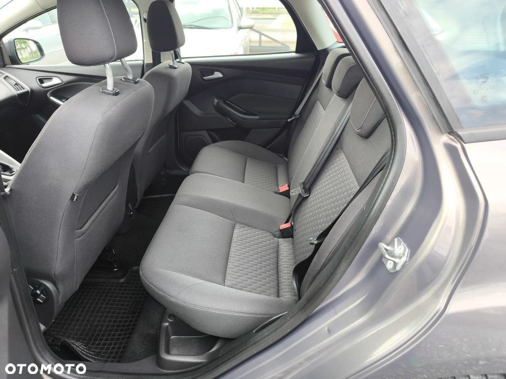 Ford Focus - 18