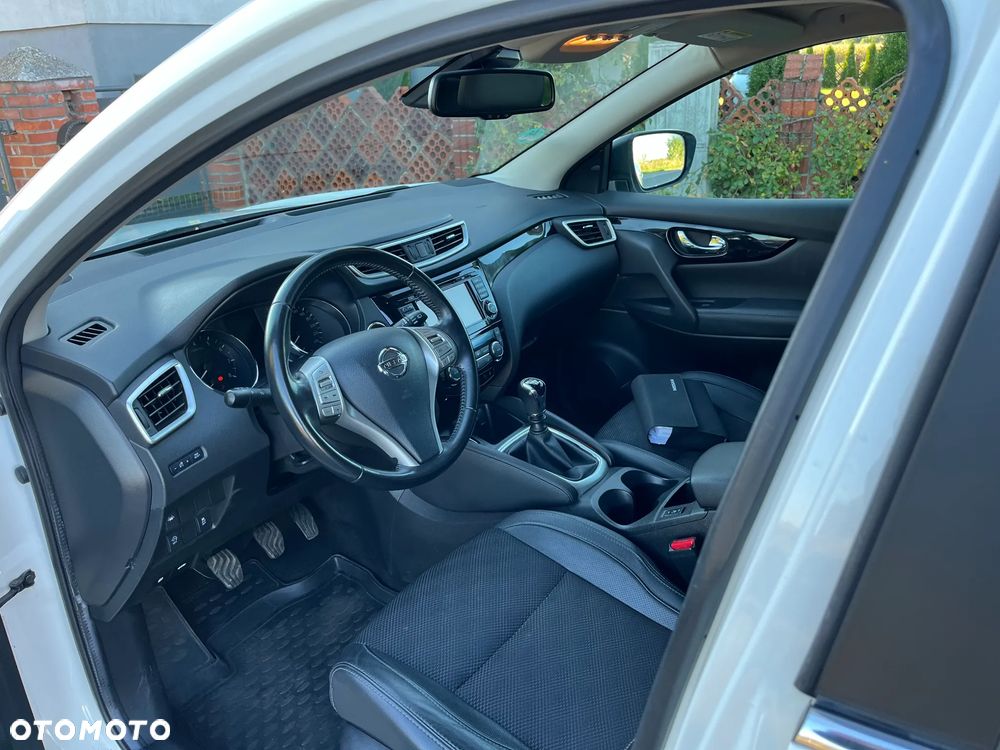 Nissan Qashqai 1.2 DIG-T Tekna - 11