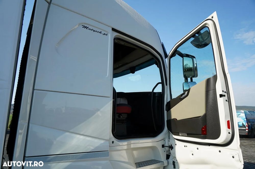 Volvo FH 500 / SOLO / 6X2 / I-PARK COOL / DHOLLANDIA LIFT / PUNTE RIDICATĂ / DIRECȚIE / PODEA REZISTENTĂ - 38