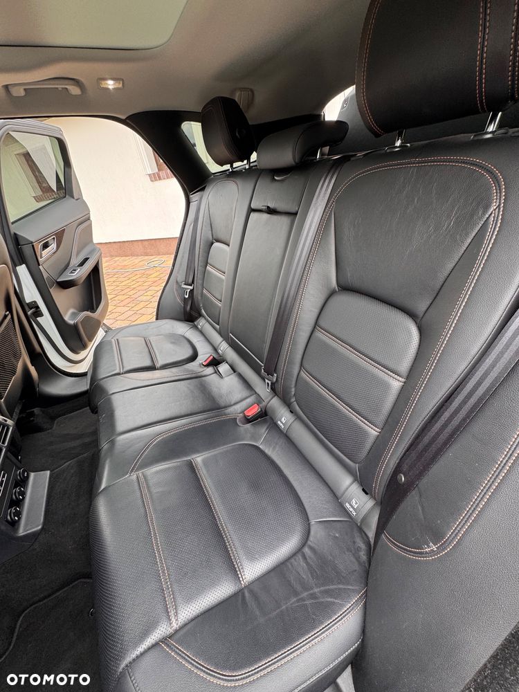 Jaguar F-Pace 2.0 i4D AWD Prestige - 22