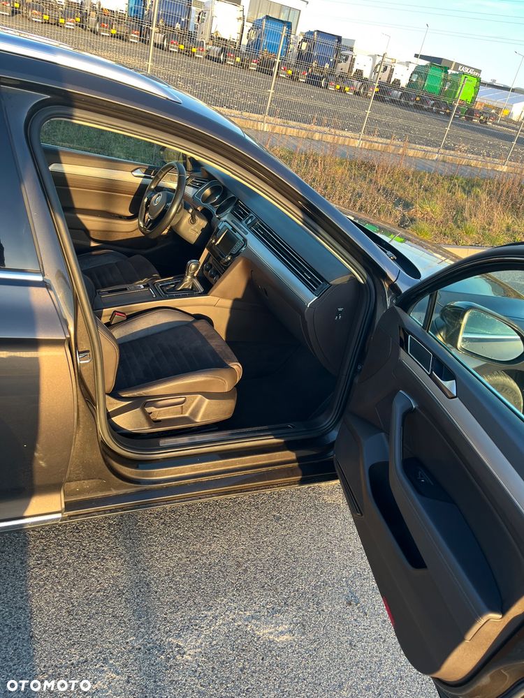 Volkswagen Passat - 16