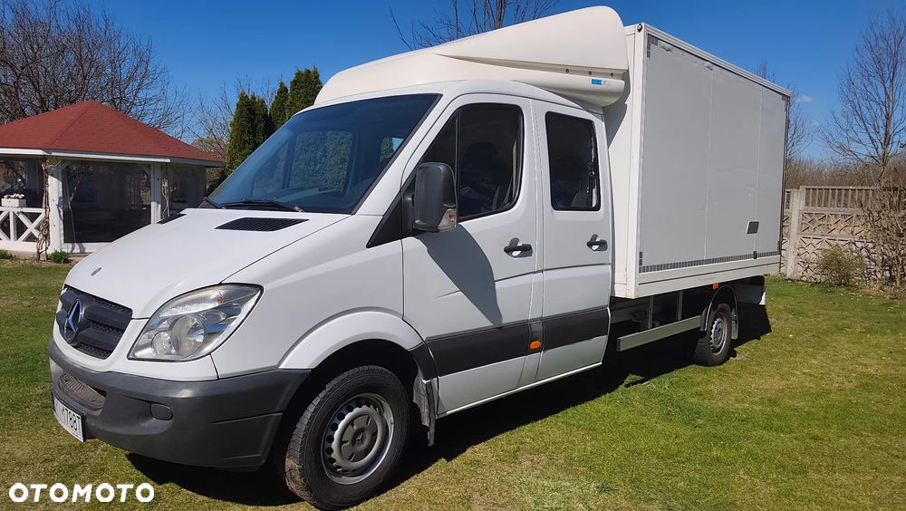 Mercedes-Benz Sprinter - 2