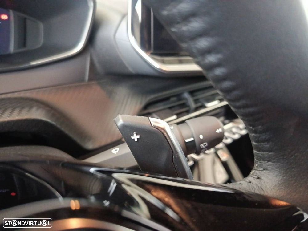 Peugeot 208 1.2 PureTech Allure EAT8 - 15