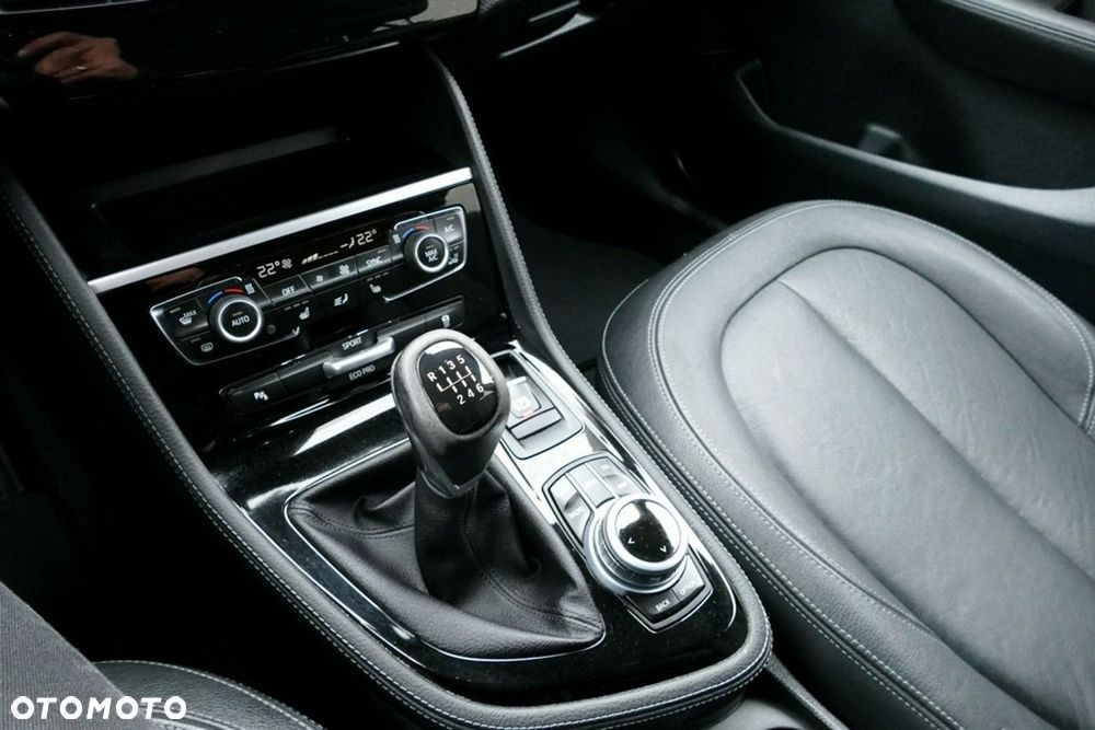 BMW Seria 2 216d Luxury Line - 28