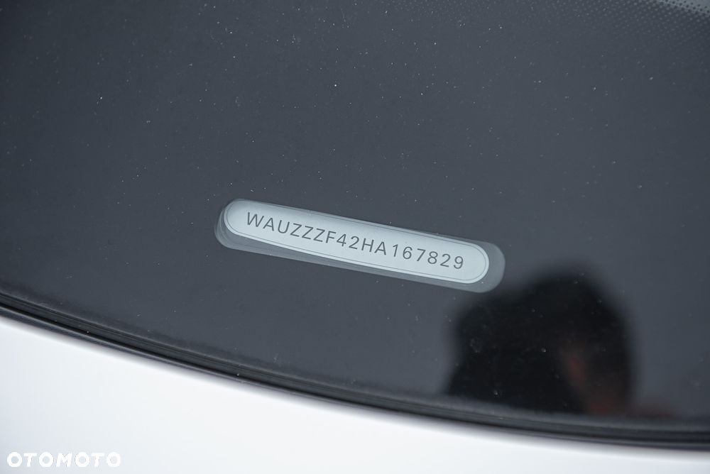 Audi A4 Avant 2.0 TDI - 32