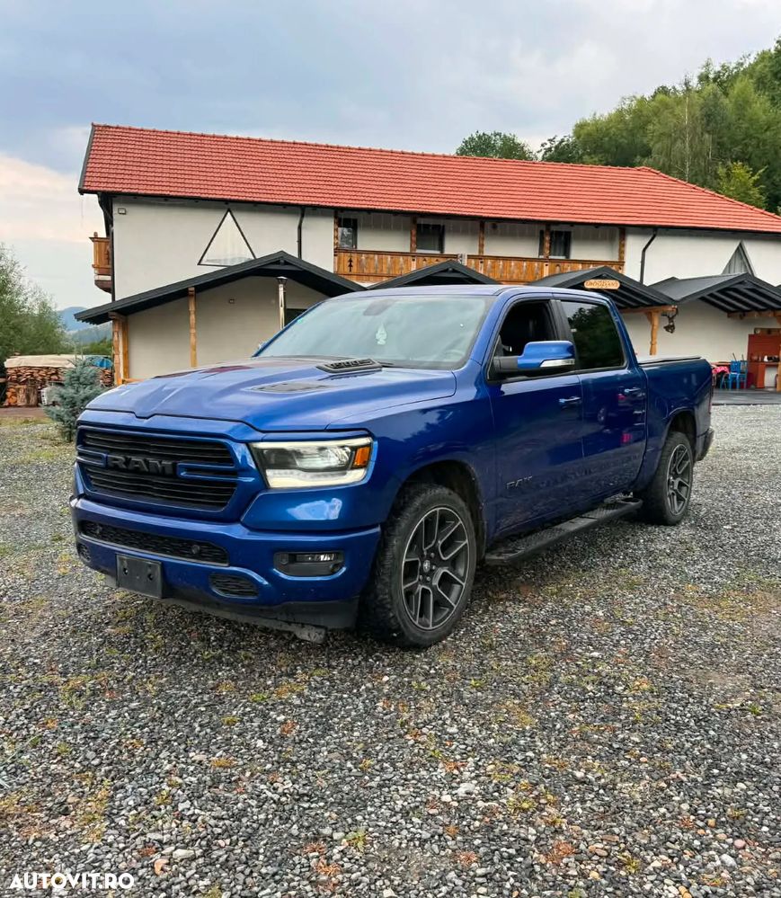 Dodge RAM - 1