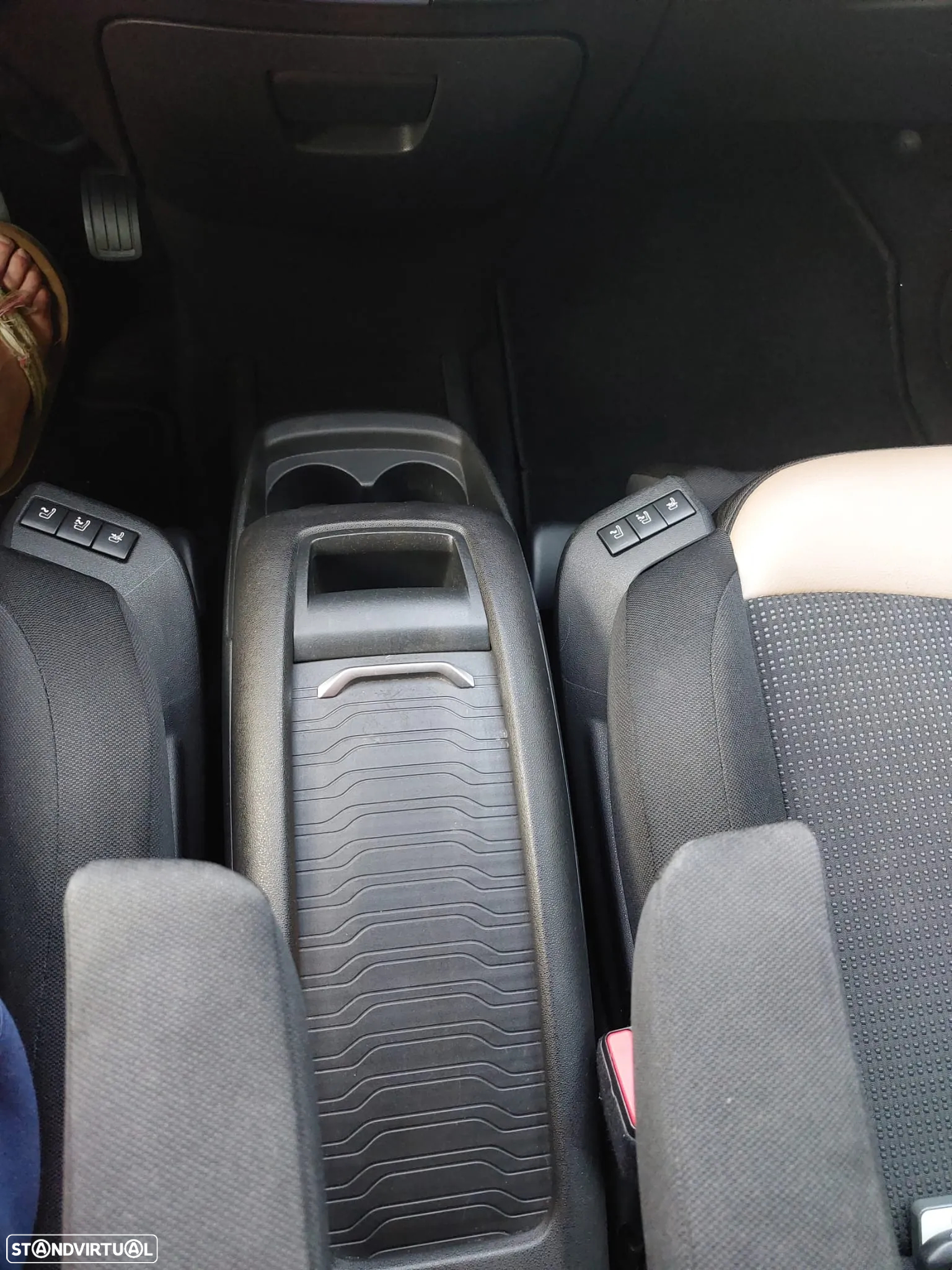 Citroën C4 Grand Picasso 2.0 HDi FAP EGS6 (7L) Exclusive - 15