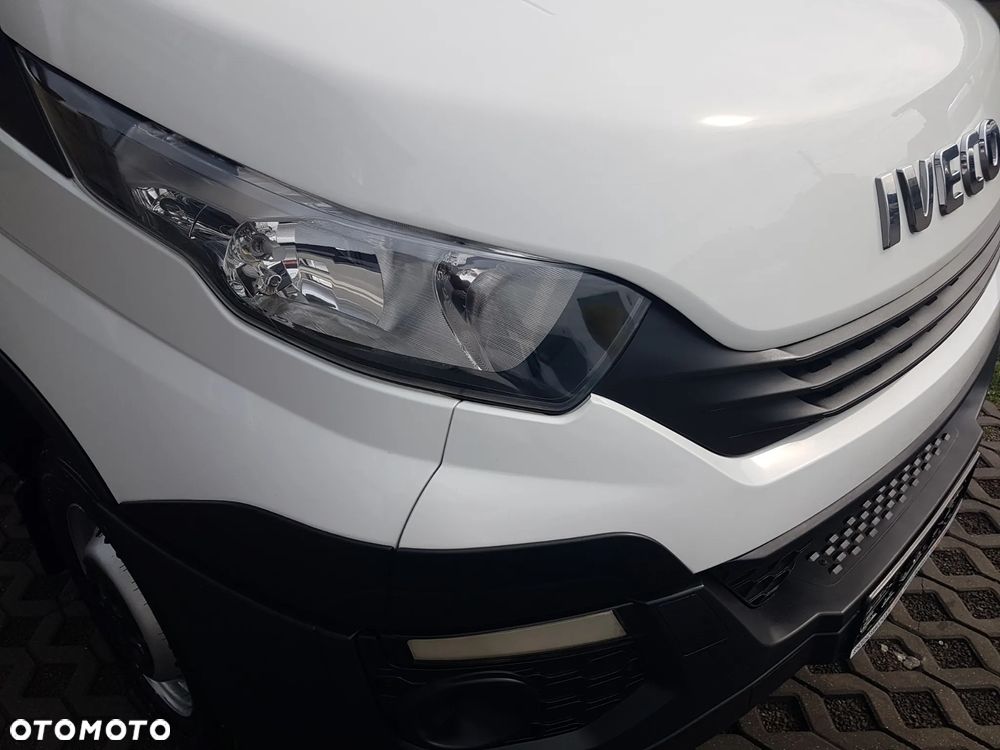 Iveco DAILY 6EP CHŁODNIA MROŹNIA IZOTERMA AGREGAT THERMO KING V-200 MAX GRZANIE 35S15 - 33