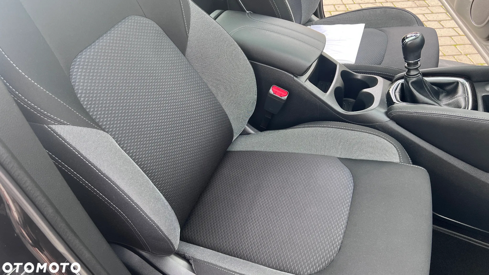 Nissan Qashqai 1.5 dCi N-CONNECTA - 19