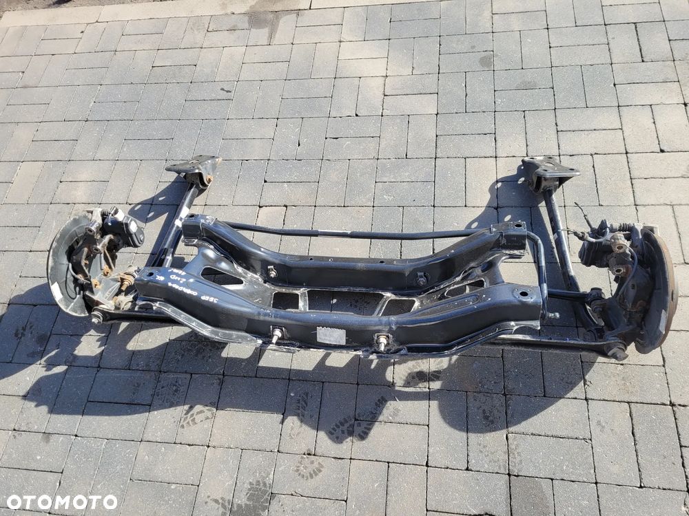 Jeep Compass II <16 2WD Zawieszenie tylne belka - 1