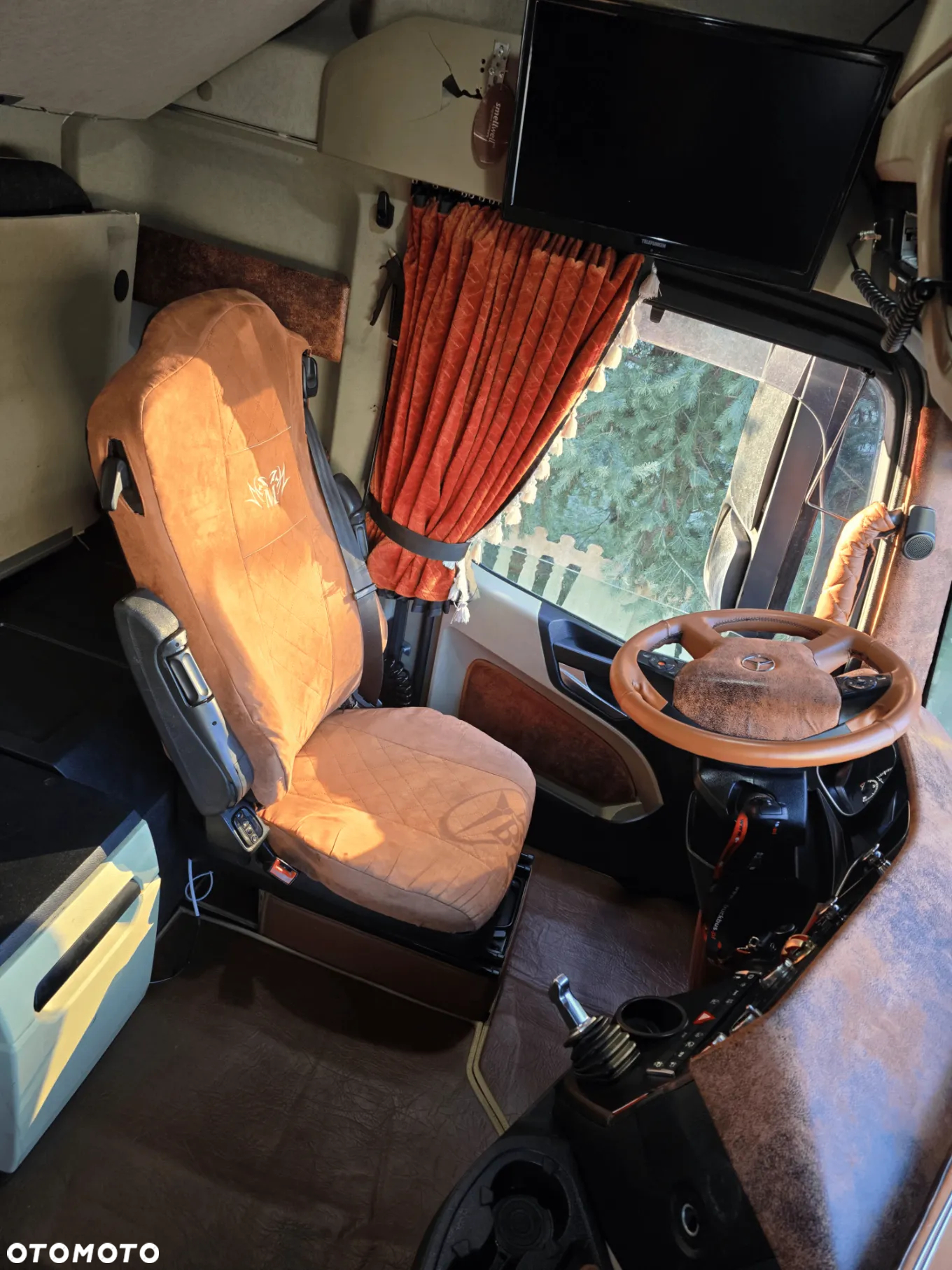 Mercedes-Benz Actros - 6
