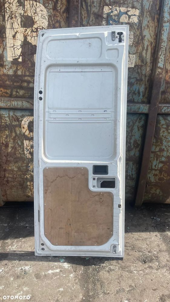 DRZWI TYLNE PRAWE IVECO DAILY 98-06 - 5