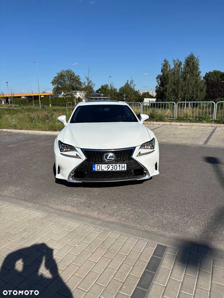 Lexus RC 200t / 300 F Sport - 12