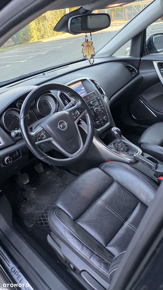 Opel Astra ver-2-0-cdti-cosmo - 9