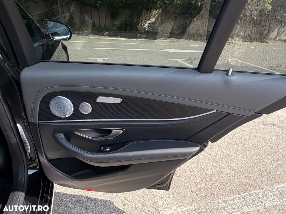 Mercedes-Benz E 300 de 9G-TRONIC - 20