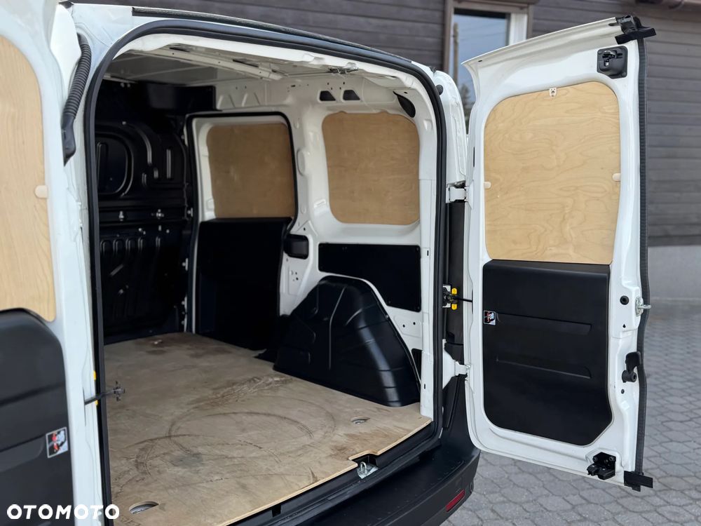 Fiat DOBLO - 10