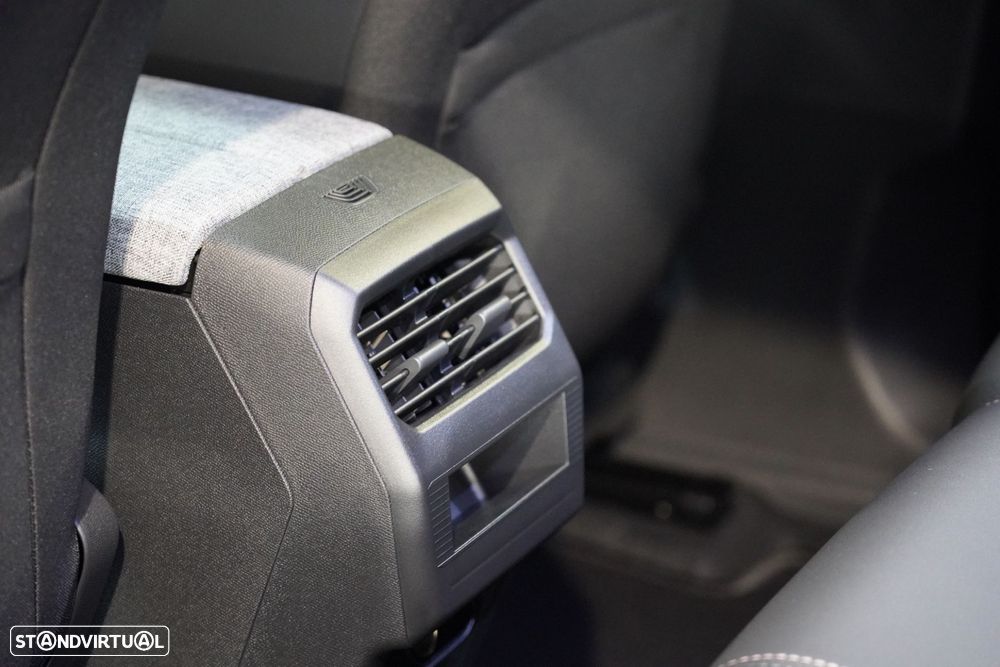 Peugeot 3008 1.2 Hybrid Allure e-DCS6 - 48