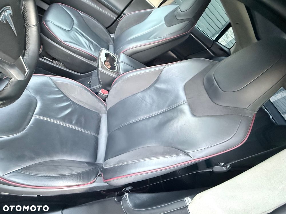 Tesla Model S Performance - 7