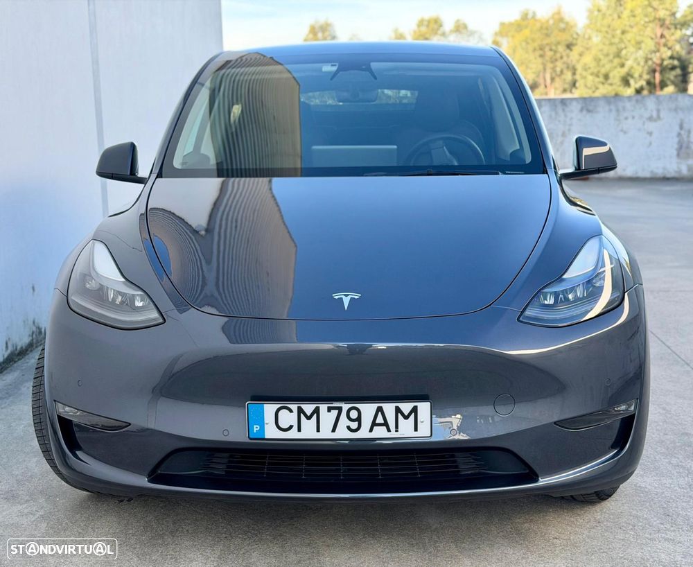 Tesla Model Y Long Range Dual Motor AWD - 2