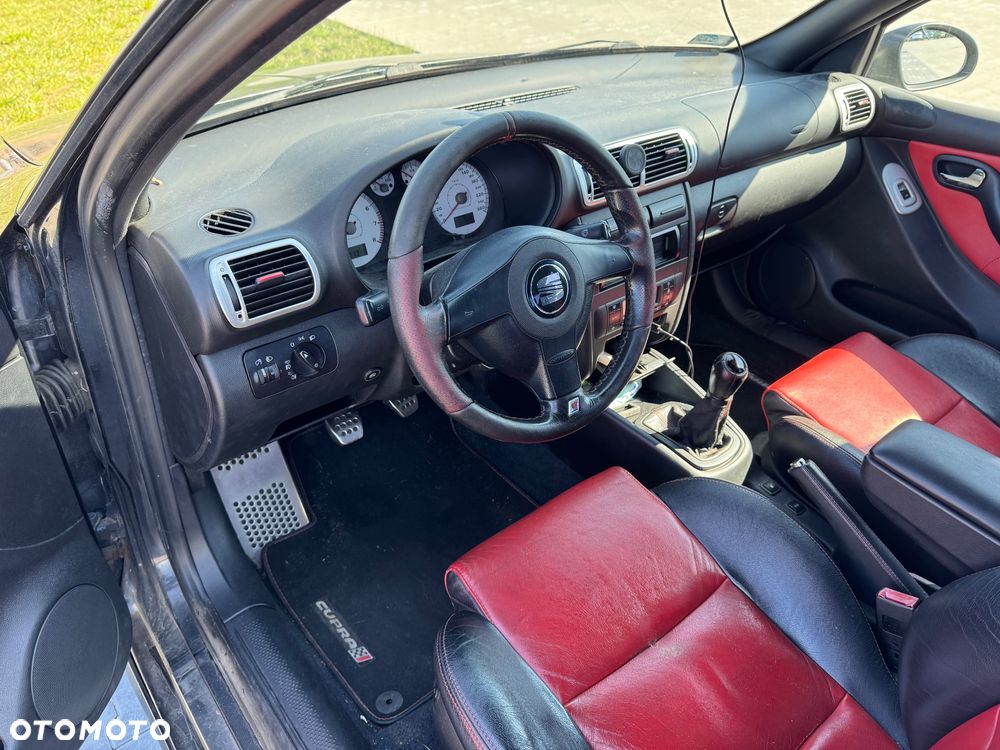 Seat Leon 1.8T Cupra R - 2