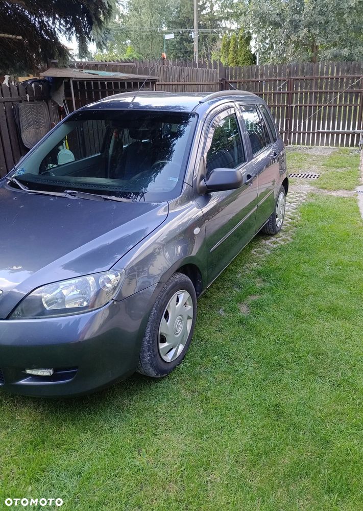 Mazda 2 - 3
