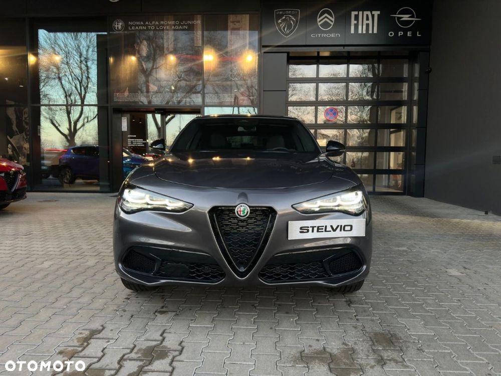 Alfa Romeo Stelvio - 3