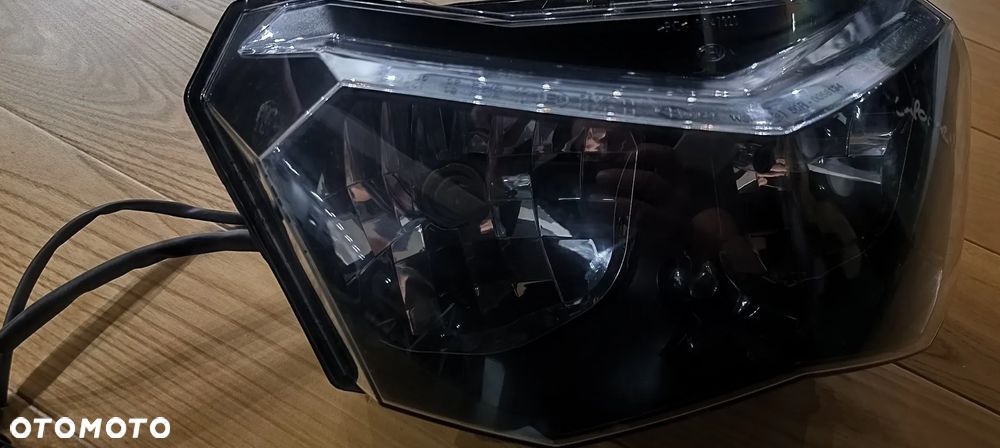 APRILIA ETV CAPONORD 1000 REFLEKTOR LAMPA  2004 - 18